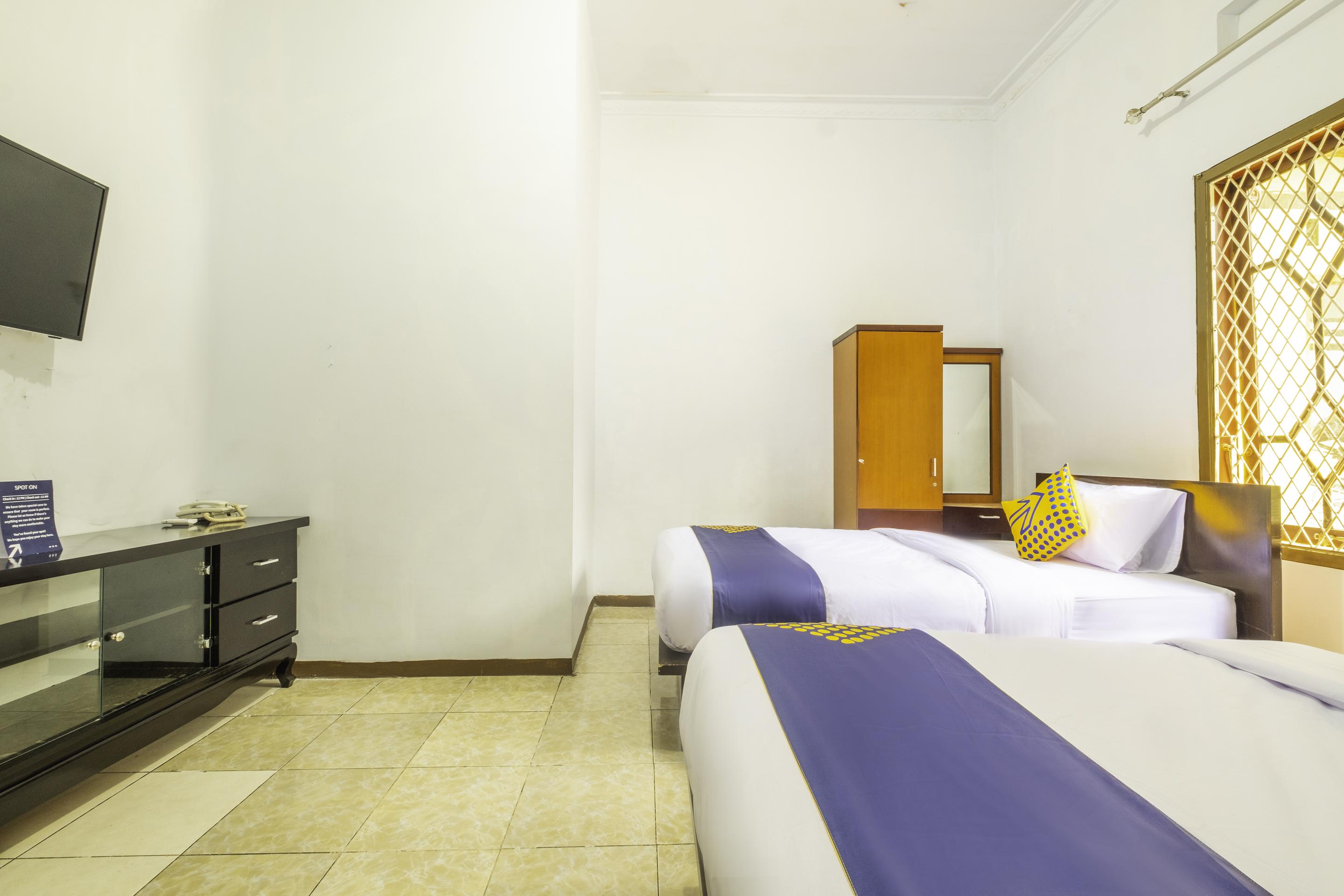 Spot On 2395 Hotel Aden 2 Syariah Tasikmalaya Extérieur photo