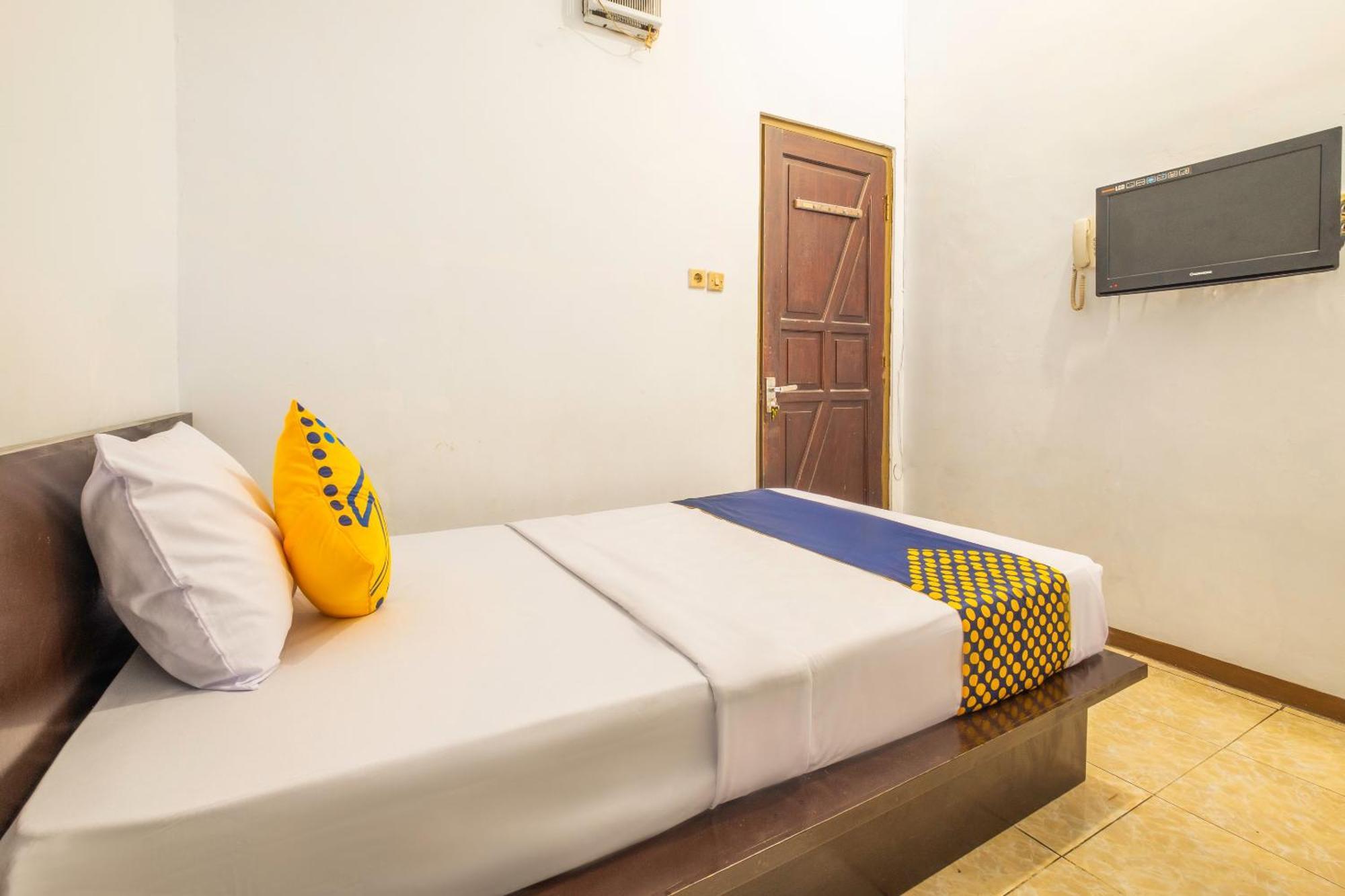 Spot On 2395 Hotel Aden 2 Syariah Tasikmalaya Extérieur photo