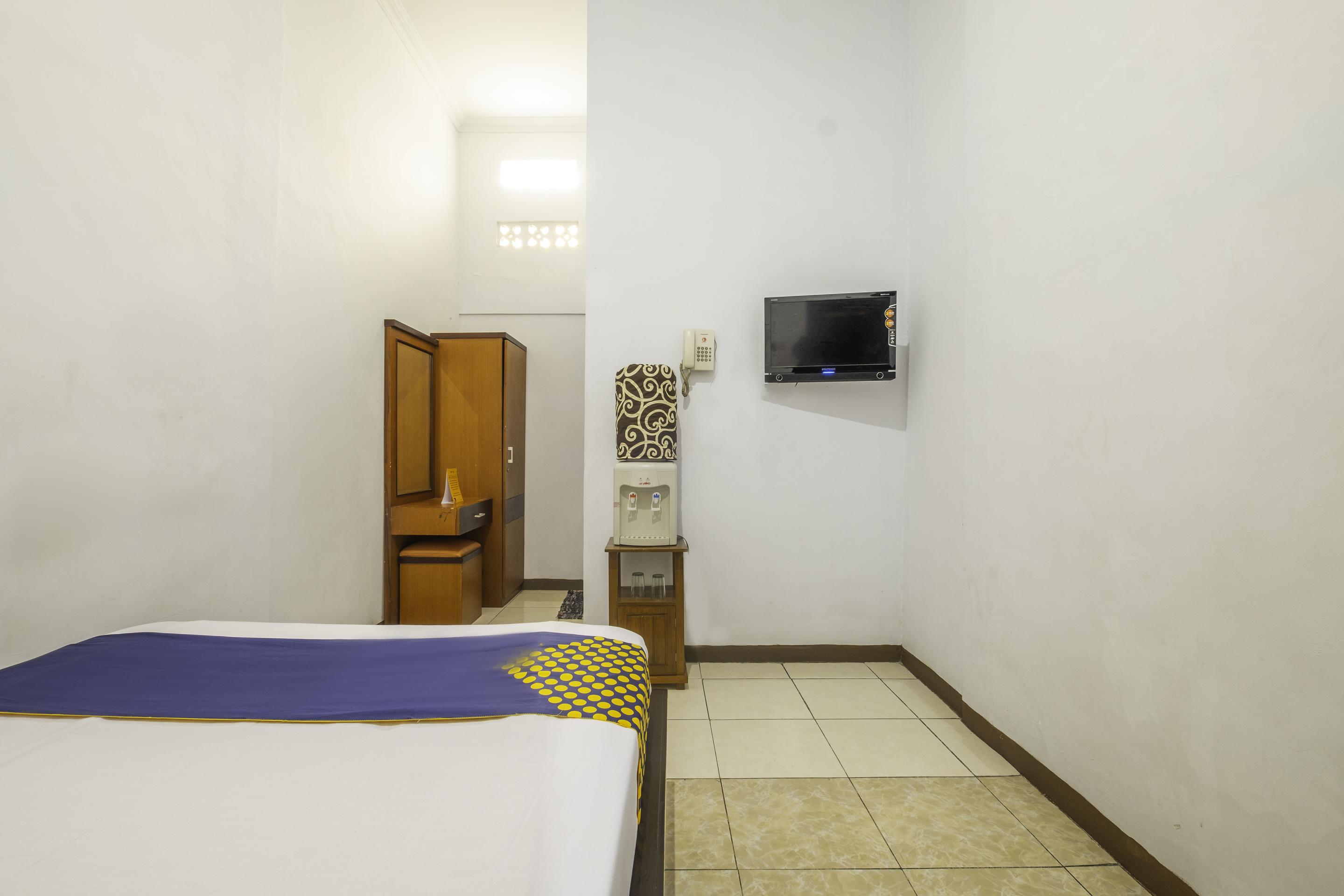 Spot On 2395 Hotel Aden 2 Syariah Tasikmalaya Extérieur photo