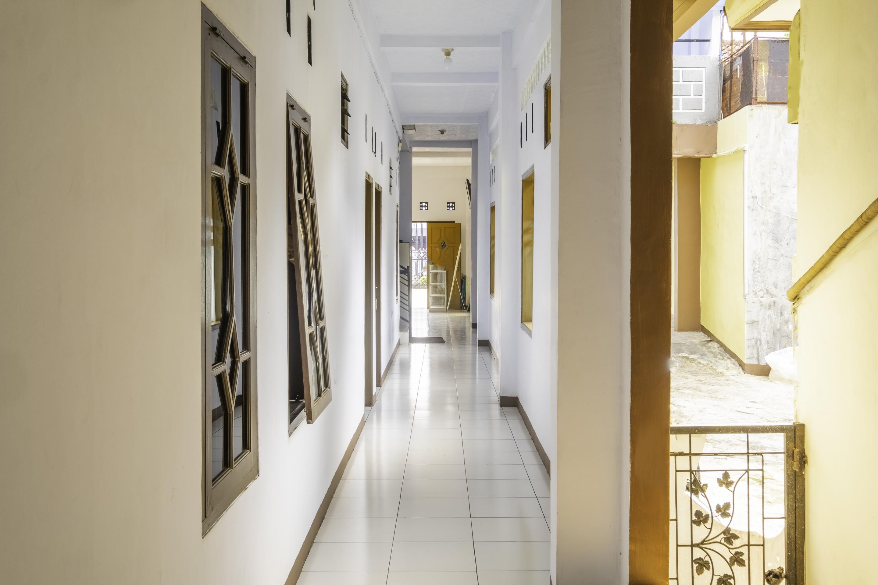 Spot On 2395 Hotel Aden 2 Syariah Tasikmalaya Extérieur photo