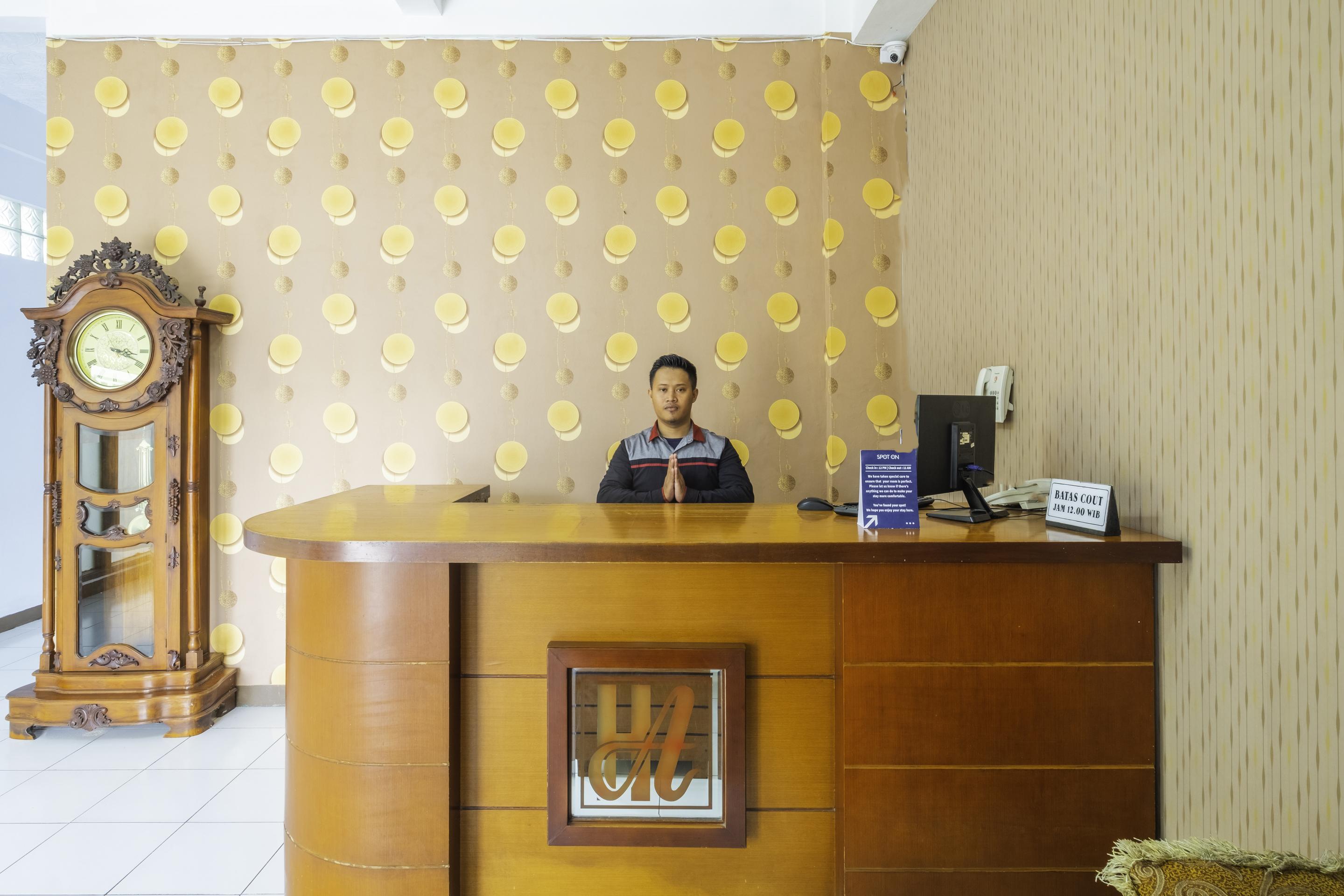 Spot On 2395 Hotel Aden 2 Syariah Tasikmalaya Extérieur photo
